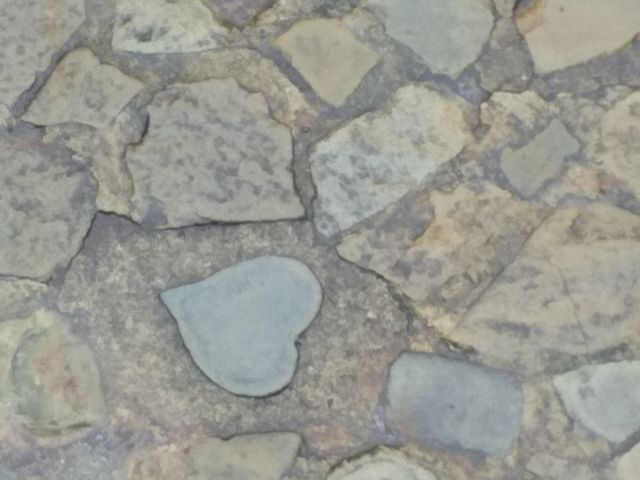 ハートの石
